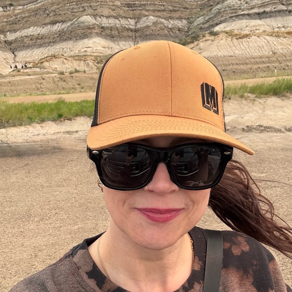 Meet your Posher, Tiff - Picture 1 of 1